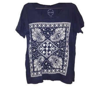 Lucky Brand T-shirt